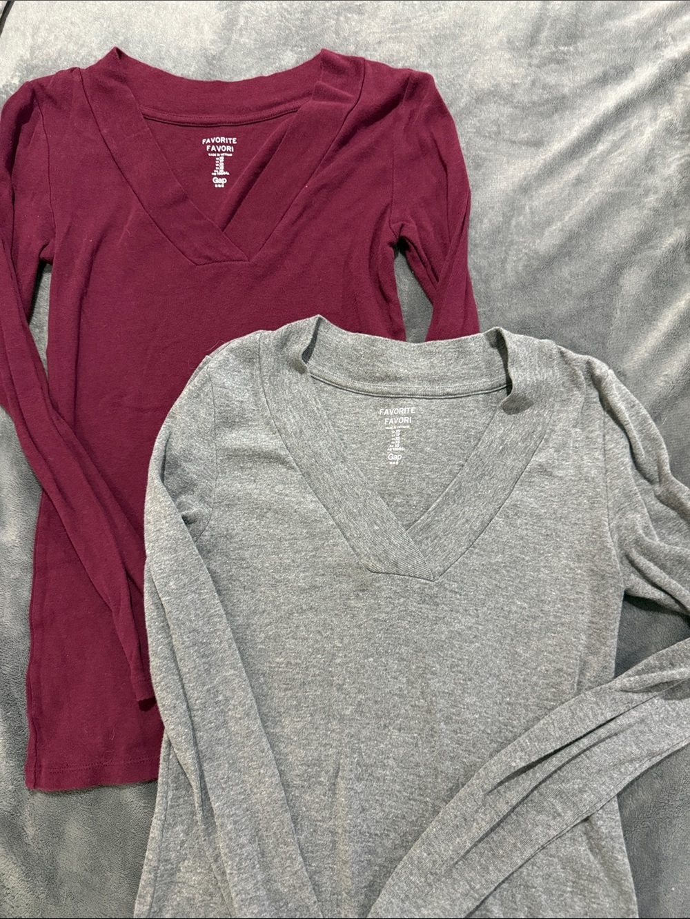 2-GAP Women's V-Neck Long Sleeve Top - Burgundy & Light Gray